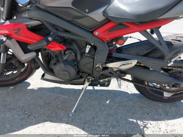 2014 TRIUMPH MOTORCYCLE STREET TRIPLE SMTL03NE9ET645594 Photo 8