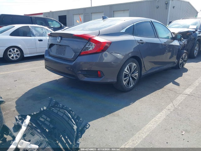 2HGFC1F3XHH645806 Honda l15b7