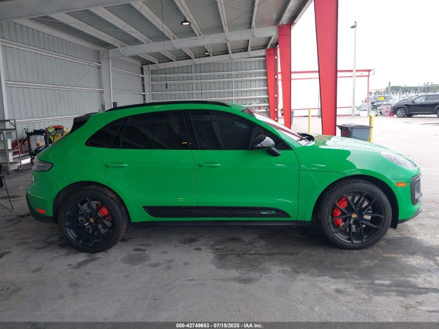 Porsche Macan 2022 WP1AF2A51NLB30561 Image 13