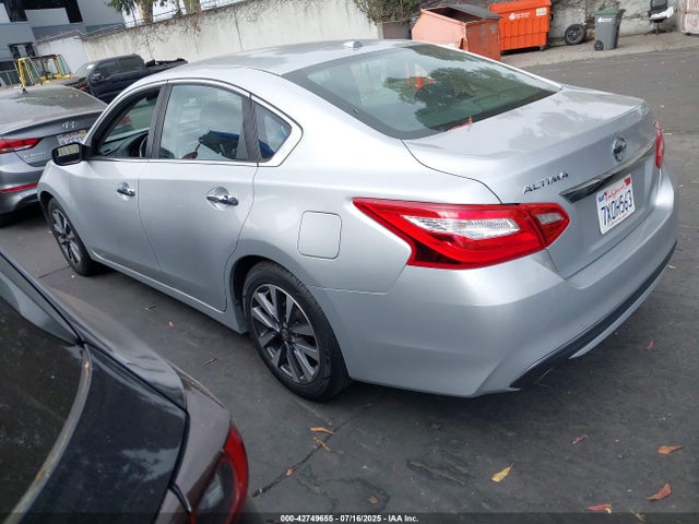 1N4AL3AP7HC222317 Nissan 2017