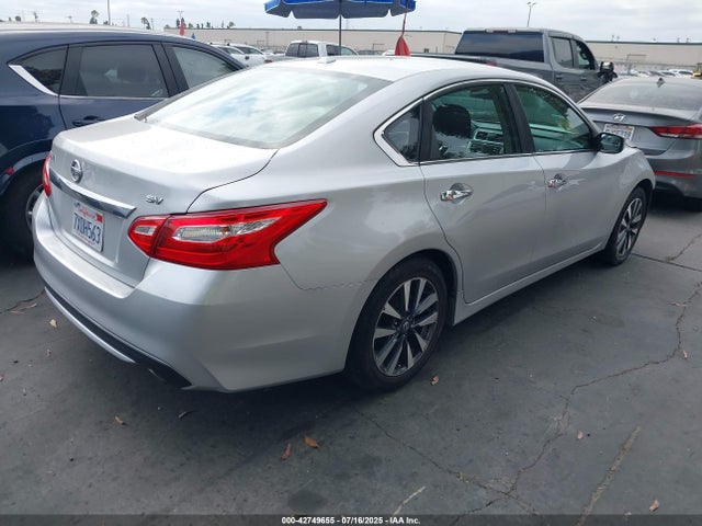 1N4AL3AP7HC222317 Nissan 2017
