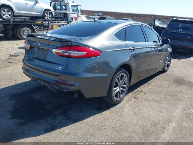 Ford 2019 2019 3FA6P0RU6KR175812 Image 4