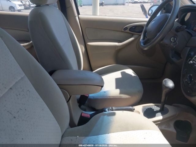 2003 FORD FOCUS 1FAFP36353W238779 Photo 4