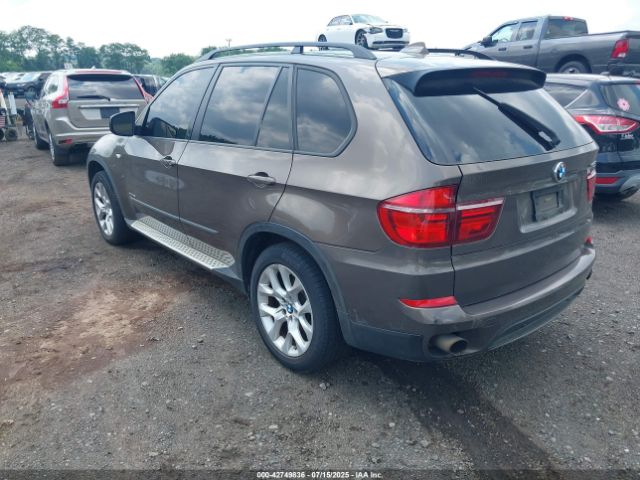 2012 BMW X5 5UXZV4C59CL766849 Photo 2