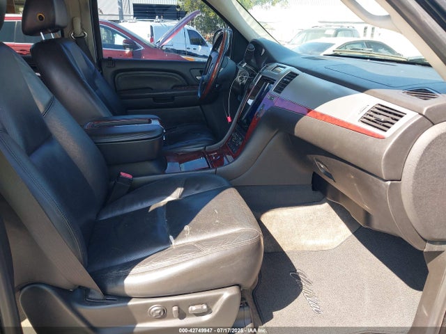 2008 CADILLAC ESCALADE 1GYFK638X8R135657 Photo 4