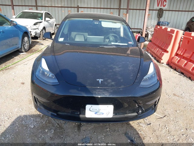 5YJ3E1EBXNF186976 Tesla MODEL 3