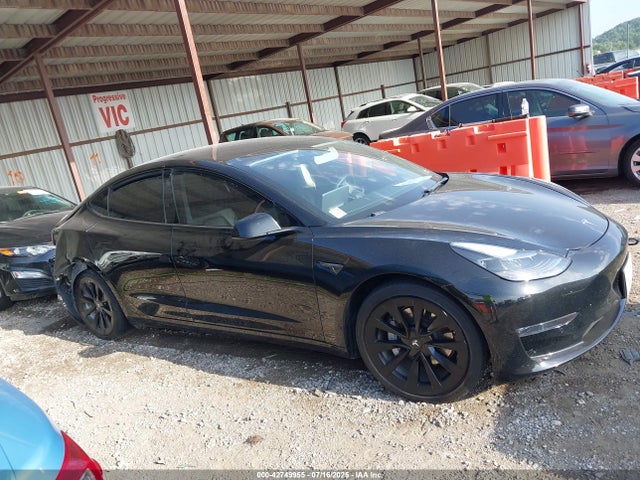 5YJ3E1EBXNF186976 Tesla MODEL 3