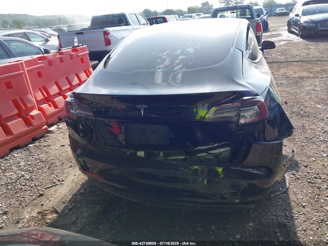 5YJ3E1EBXNF186976 Tesla MODEL 3