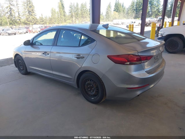 Hyundai 2017 2017 5NPD74LF7HH200392 Image 3