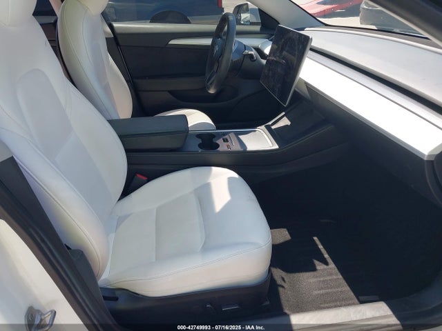 2021 TESLA MODEL 3 5YJ3E1EA6MF995204 Photo 4