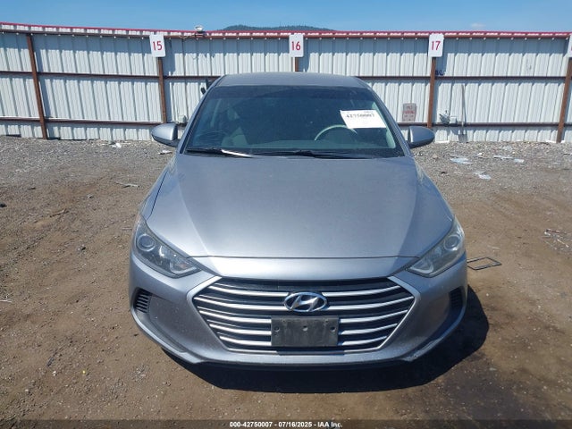 5NPD84LF3HH022574 Hyundai 2017