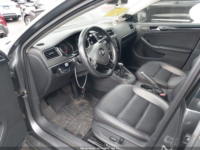 3VWLA7AJ6FM340671 Volkswagen Jetta