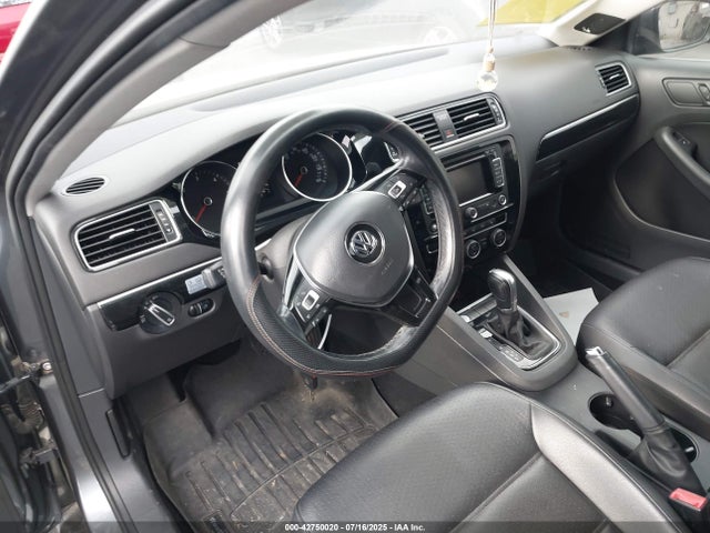 3VWLA7AJ6FM340671 Volkswagen Jetta