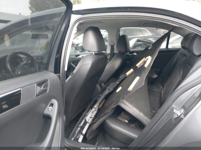 3VWLA7AJ6FM340671 Volkswagen Jetta