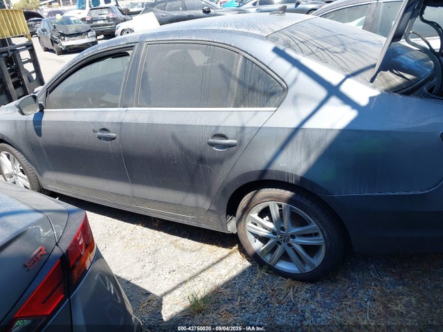 3VWLA7AJ6FM340671 Volkswagen Jetta