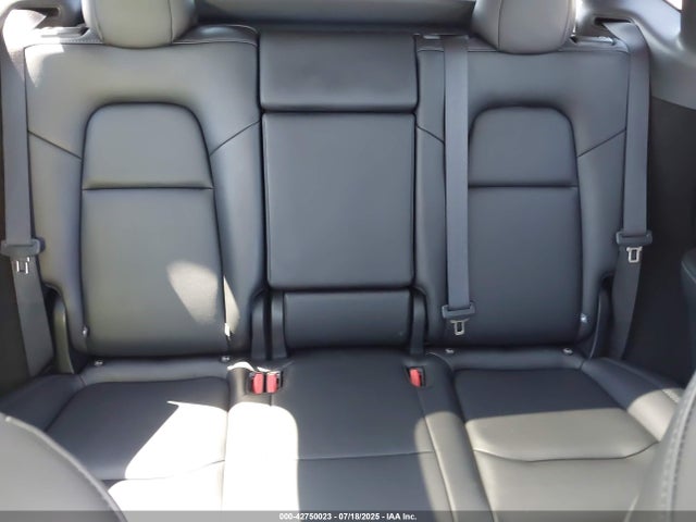 Tesla 2025 2025 7SAYGDEE2SF288086 Image 8