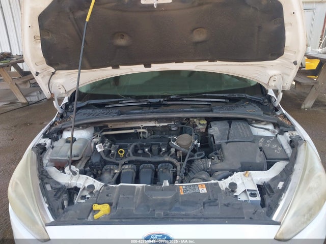 1FADP3F27GL272129 Ford 2016