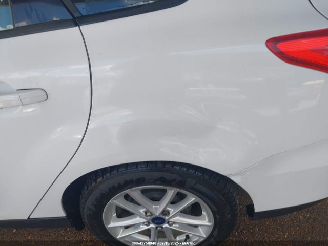 1FADP3F27GL272129 Ford 2016