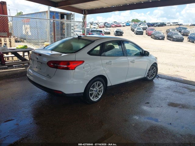 1FADP3F27GL272129 Ford 2016