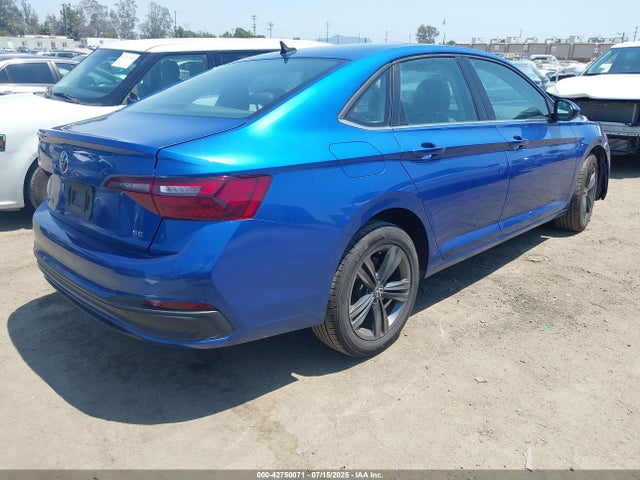 3VW7M7BU5NM013761 Volkswagen 1.5 tsi