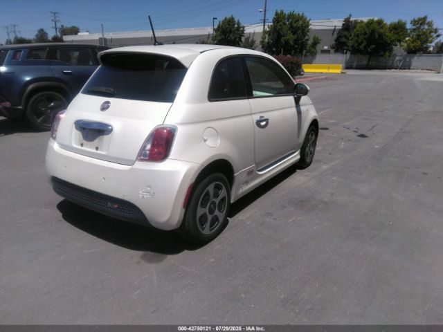 2015 FIAT 500E 3C3CFFGE4FT689671 Photo 3