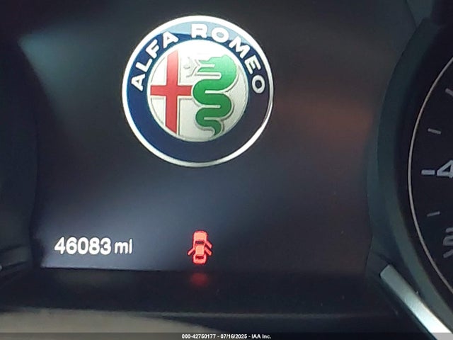 ZASPAKBN5P7D50054 Alfa Romeo Stelvio