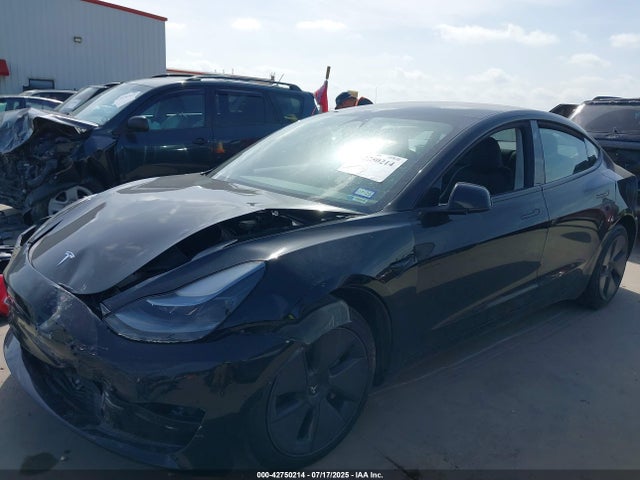 2023 TESLA MODEL 3 5YJ3E1EAXPF584182 Photo 1