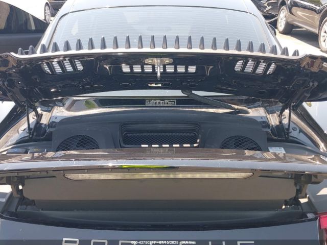 2018 PORSCHE 911 WP0AA2A90JS105492 Photo 9