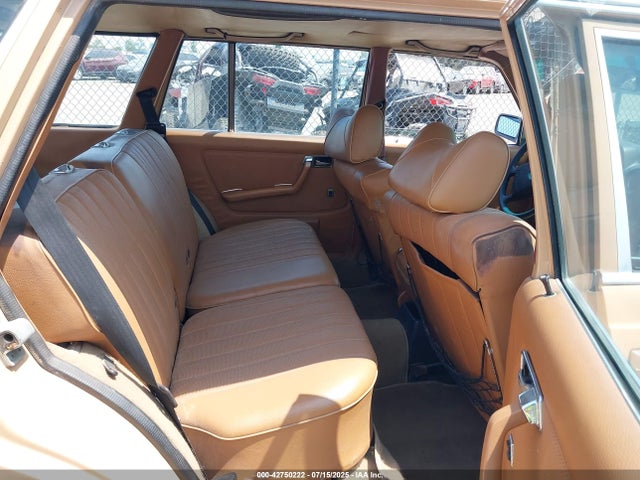 42750222 :رقم المزاد ، 12319012010011 vin ، 1979 Mercedes Benz 300 Td مزاد بيع
