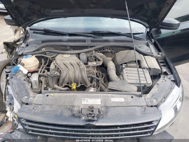 3VW2K7AJ3EM392749 Volkswagen 2014