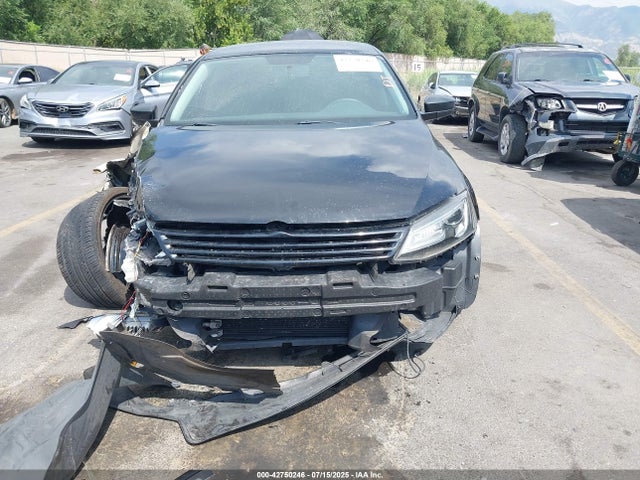 3VW2K7AJ3EM392749 Volkswagen 2014