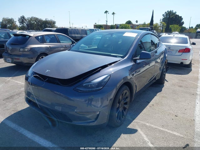 2023 TESLA MODEL Y 7SAYGDEE5PF814072 Photo 1