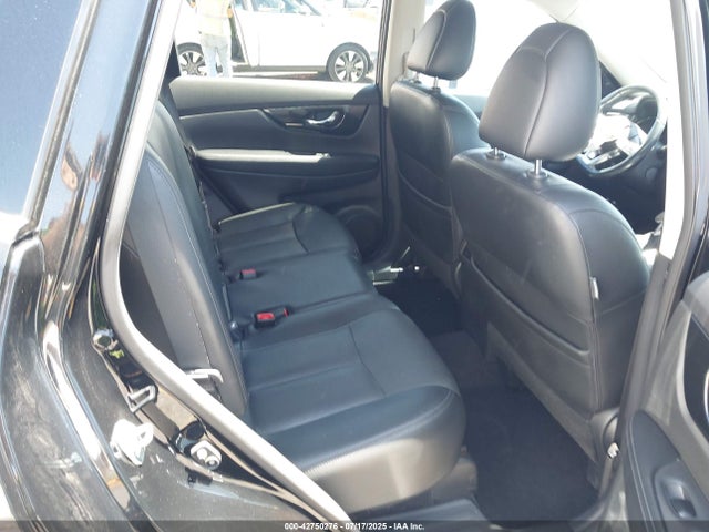 5N1AT2MV0HC751523 Nissan Rogue