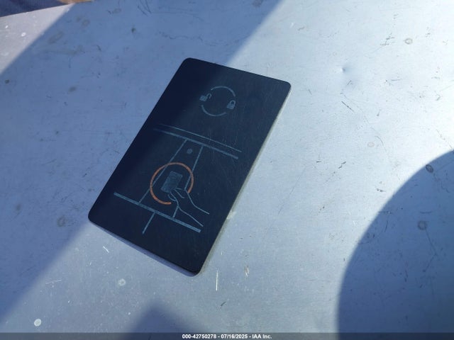 2023 TESLA MODEL 3 5YJ3E1EA7PF489868 Photo 10