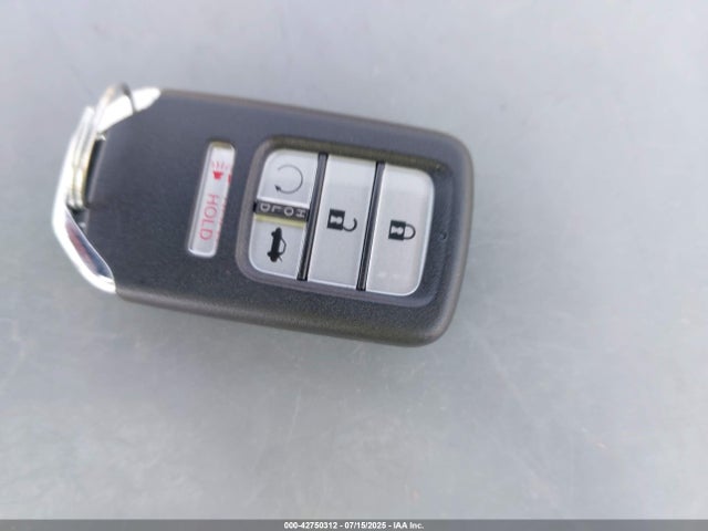 1HGCV3F22NA004093 Honda lfb2