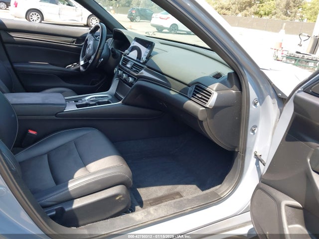 1HGCV3F22NA004093 Honda lfb2