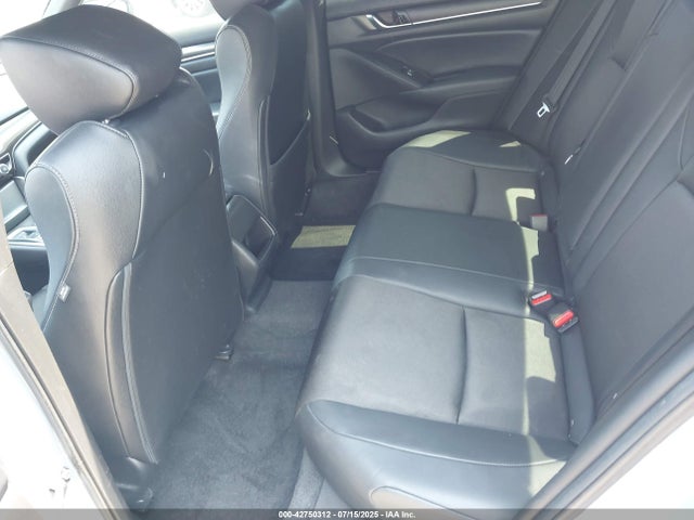 1HGCV3F22NA004093 Honda lfb2
