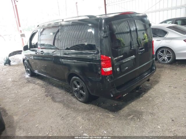 2018 MERCEDES-BENZ METRIS WD4PG2EE1J3375072 Photo 2