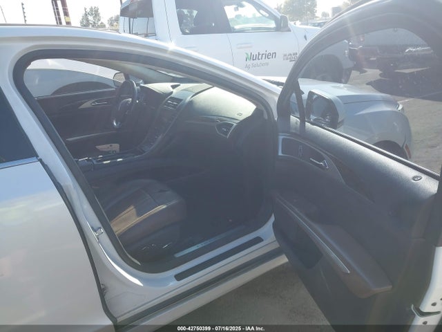 3LN6L2G98ER803773 Lincoln 2014