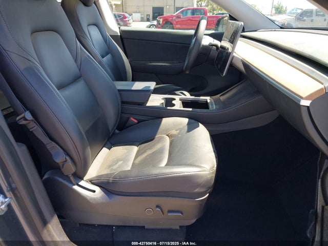 5YJYGAEE1MF159139 Tesla 2021
