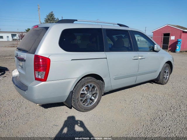 KIA Sedona 2014 KNDMG4C73E6584587 Image 4