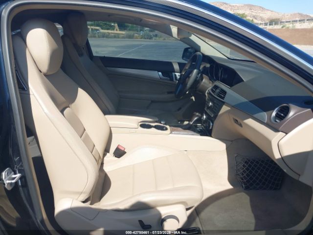 2012 MERCEDES-BENZ C 250 WDDGJ4HB7CF785844 Photo 4