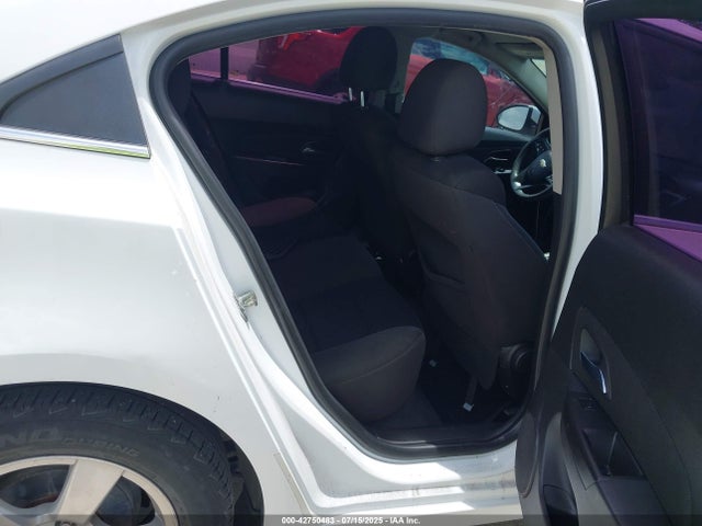 Chevrolet LUV 2015 1G1PC5SB4F7180500 Image 8