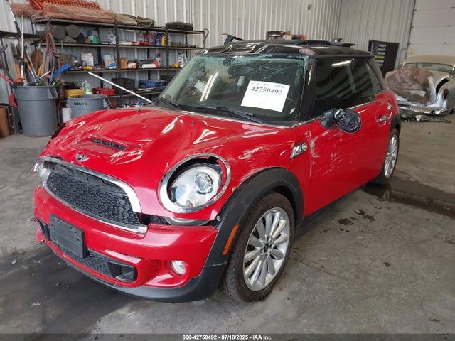 2011 MINI COOPER S WMWSV3C54BTY20924 Photo 1