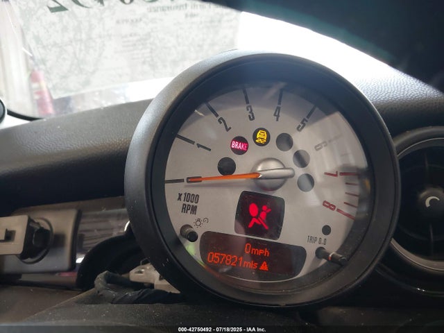 2011 MINI COOPER S WMWSV3C54BTY20924 Photo 6