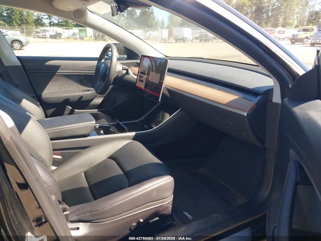 2020 TESLA MODEL 3 5YJ3E1EB4LF600637 Photo 4