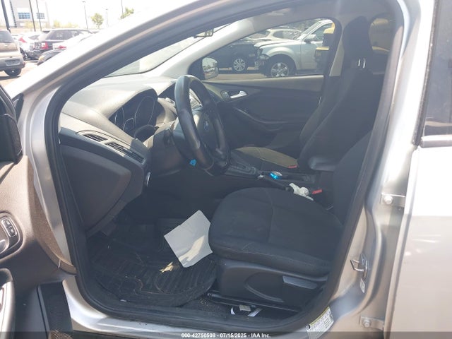 Ford 2016 2016 1FADP3F25GL382483 Image 5