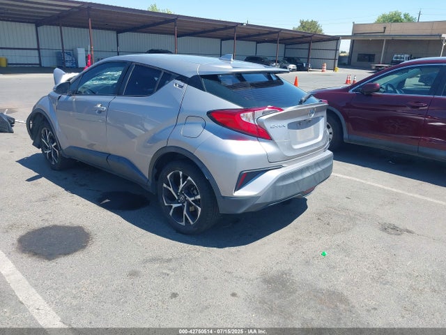 NMTKHMBXXJR039582 Toyota 3zr-fae