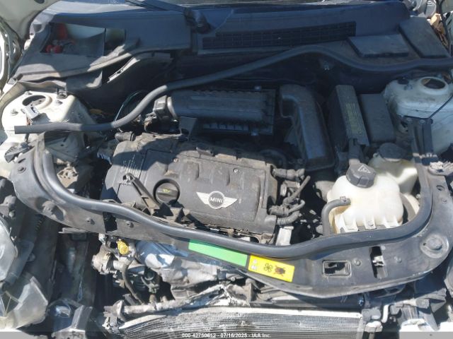 2011 MINI COOPER CLUBMAN WMWZF3C50BTY00553 Photo 9