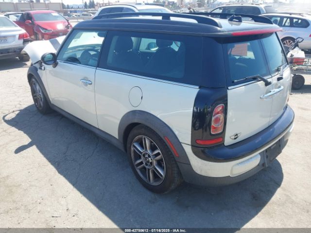 2011 MINI COOPER CLUBMAN WMWZF3C50BTY00553 Photo 2